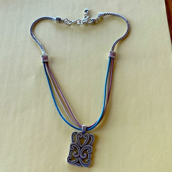 Brighton necklace 🌺 - Picture 1 of 5